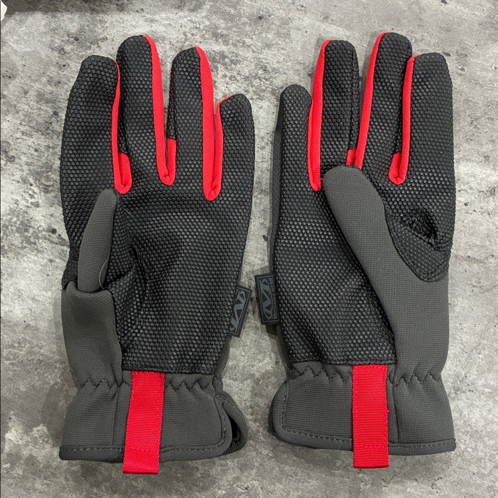 Weathertech Fuel Gloves - Picture 2 of 3